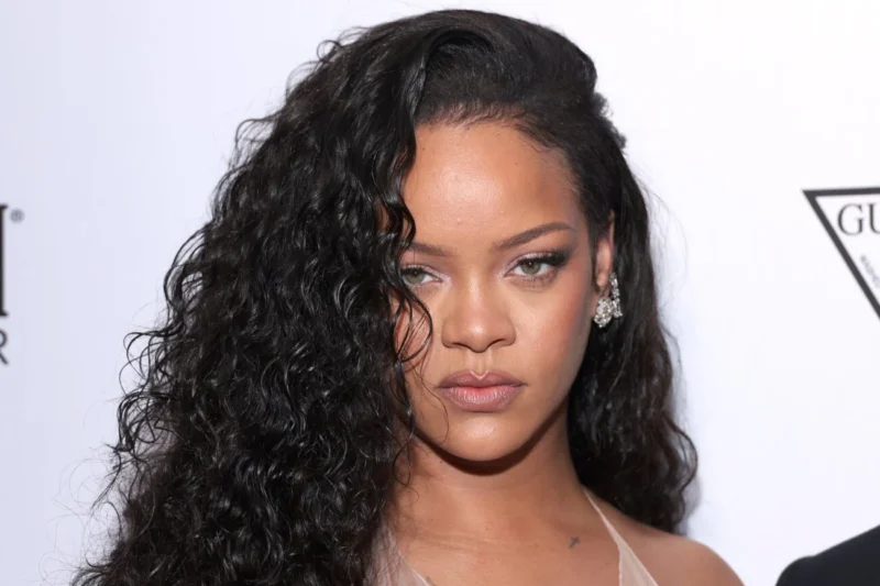 Rihanna – de koningin van muziek, mode en creativiteit