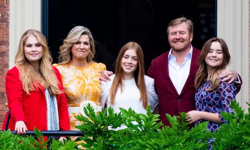 Laatste nieuws: Koningshuis deelt heel verdrietig nieuws over Alexia (20)