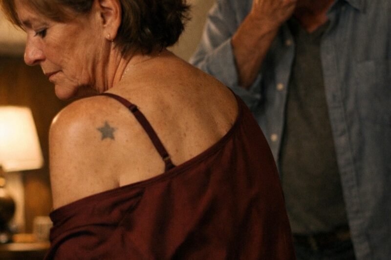 Op mijn 60e trouwde ik met mijn eerste liefde… maar op onze huwelijksnacht ontdekte ik iets dat mijn hart brak