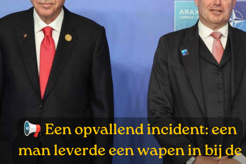 De Wever krijgt revolver cadeau van Turkse president Erdogan op NAVO-top, en brengt hem naar politie
